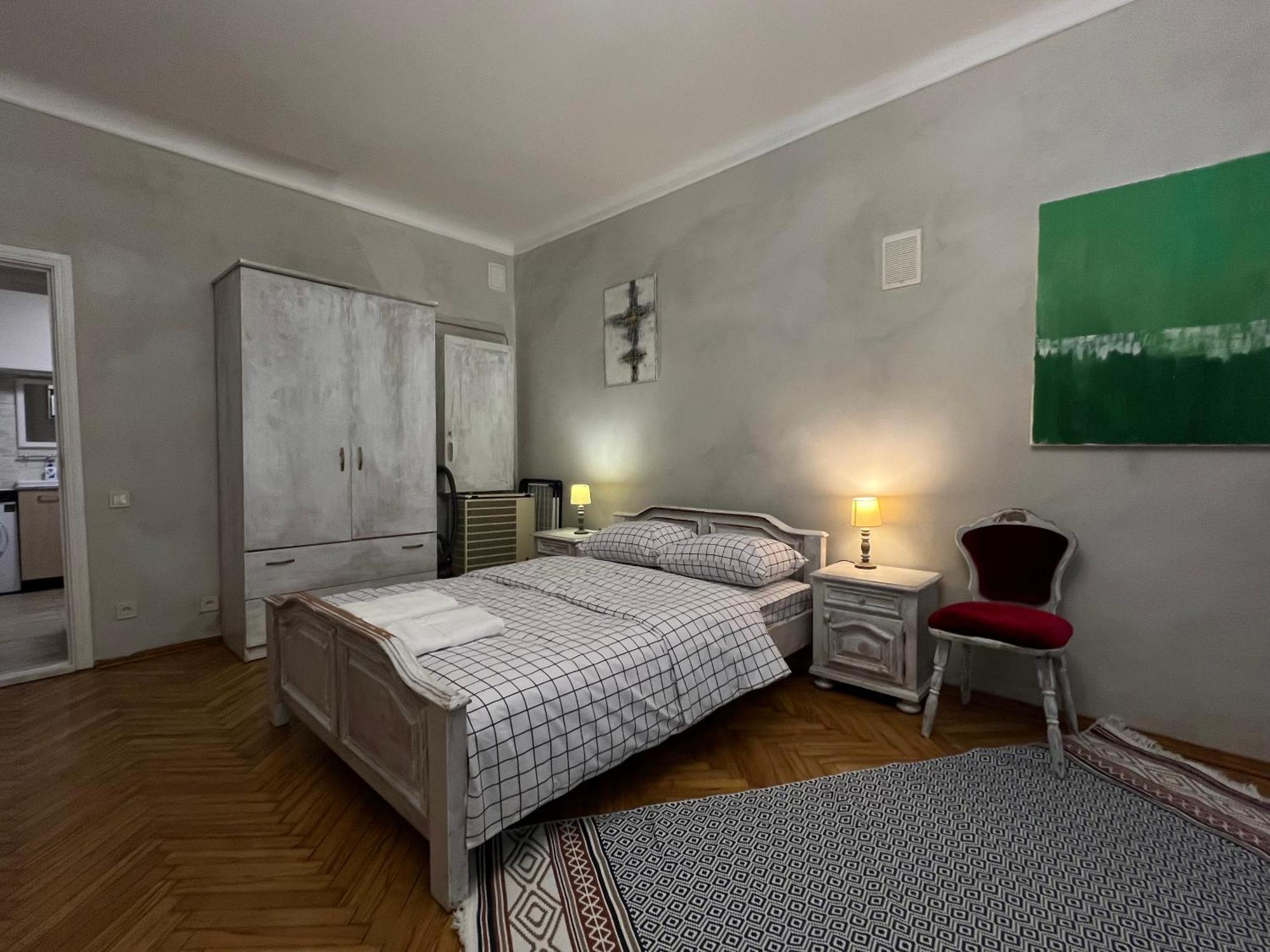 Loft-Style Apt On Virmenska Str Lviv Kültér fotó