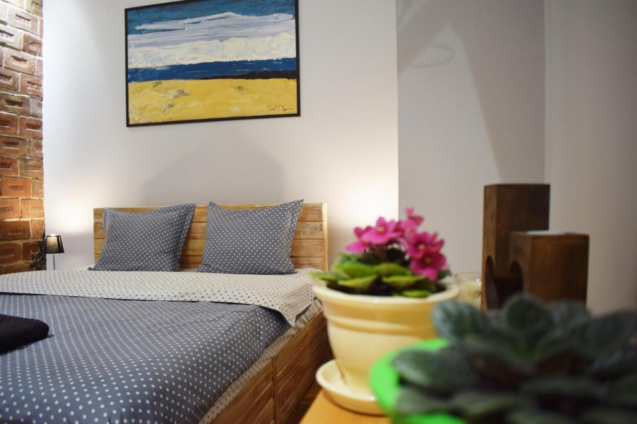 Loft-Style Apt On Virmenska Str Lviv Kültér fotó